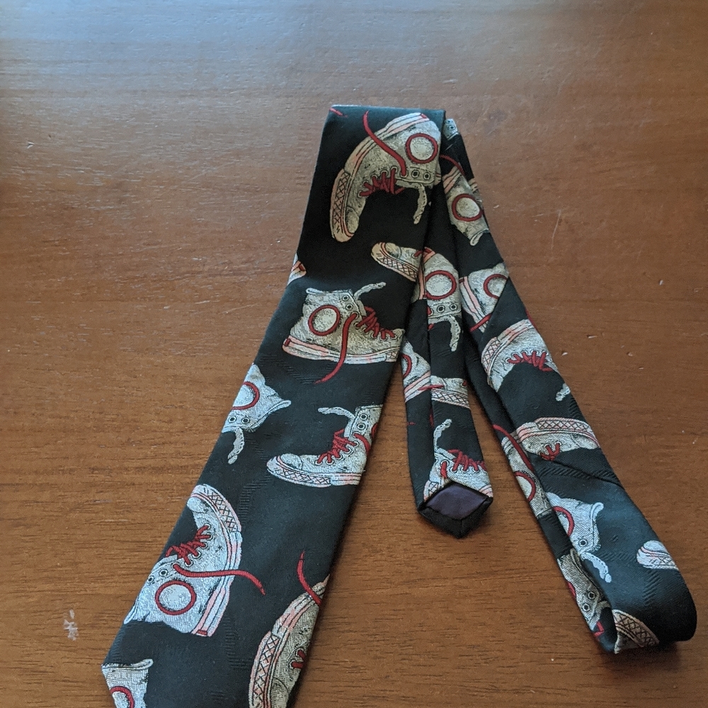 City Streets Tie